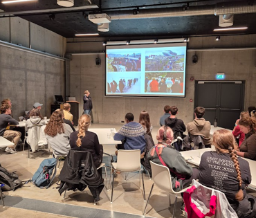 Snorrabud Fyrirlestur Hopur