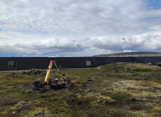 Mælitæki jarðvísindastofnunar Háskóla Íslands. Notað til að mæla mögulega hreyfingu á jarðskorpu.
